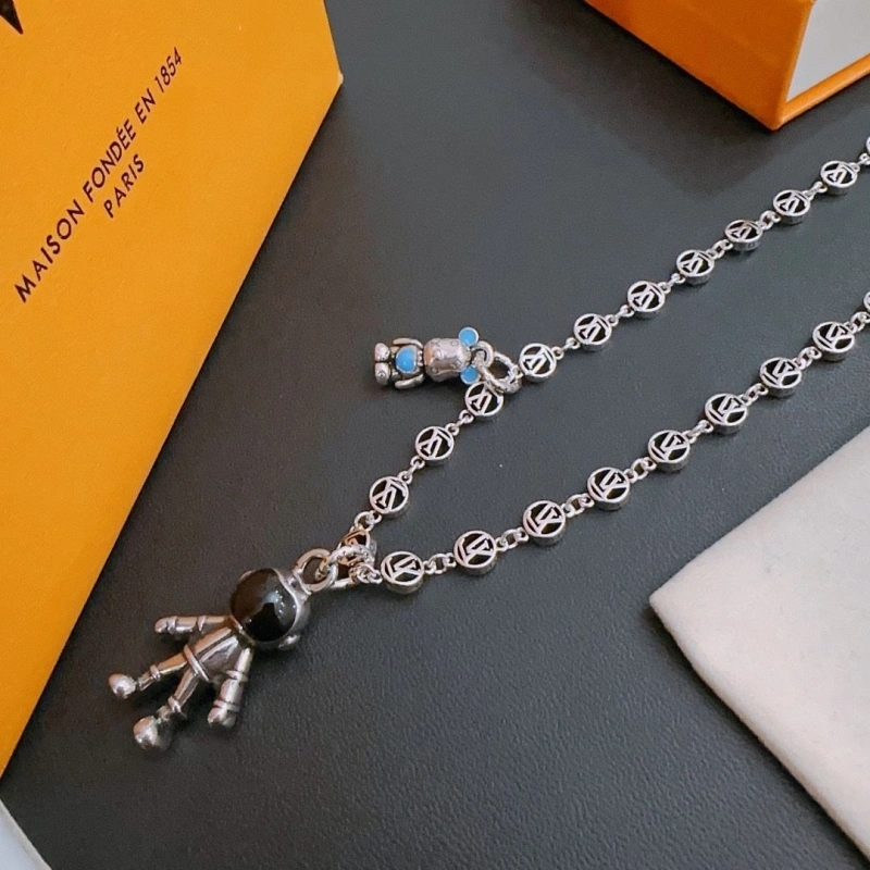 Practical LX Necklaces 310540