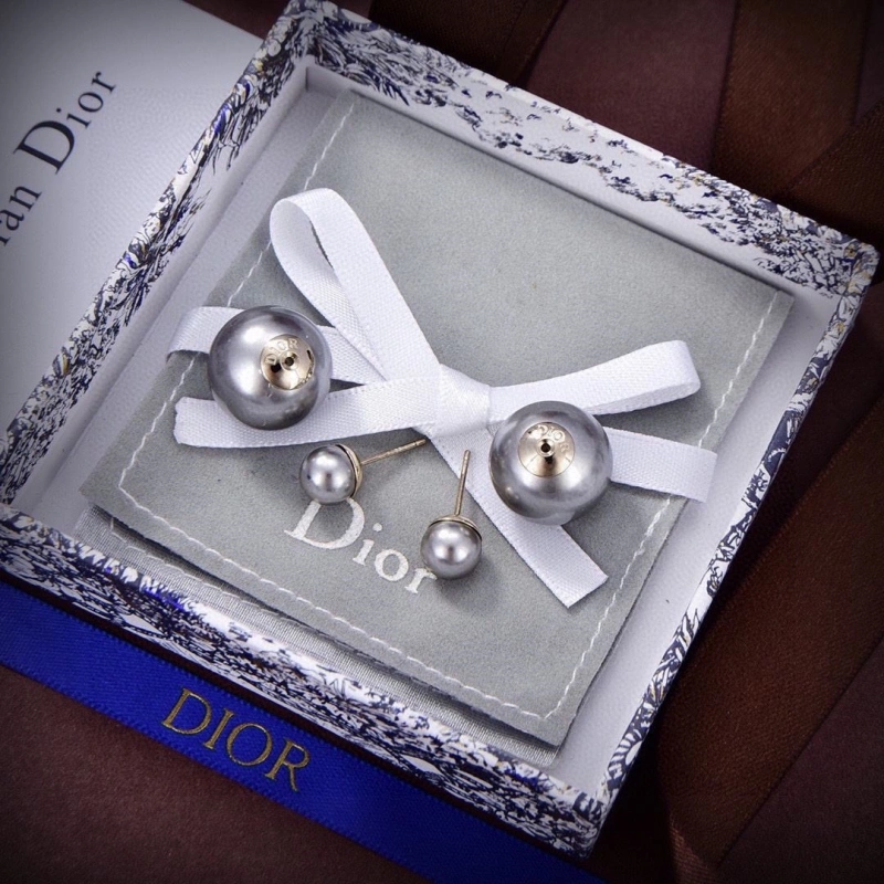 Reliable Christian Dxxr Earrings 294795