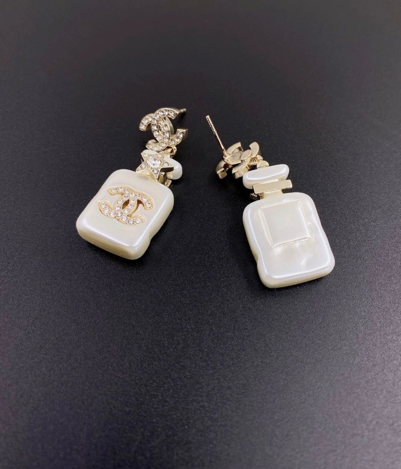 Trendsetting Chxnxl Earrings 288585