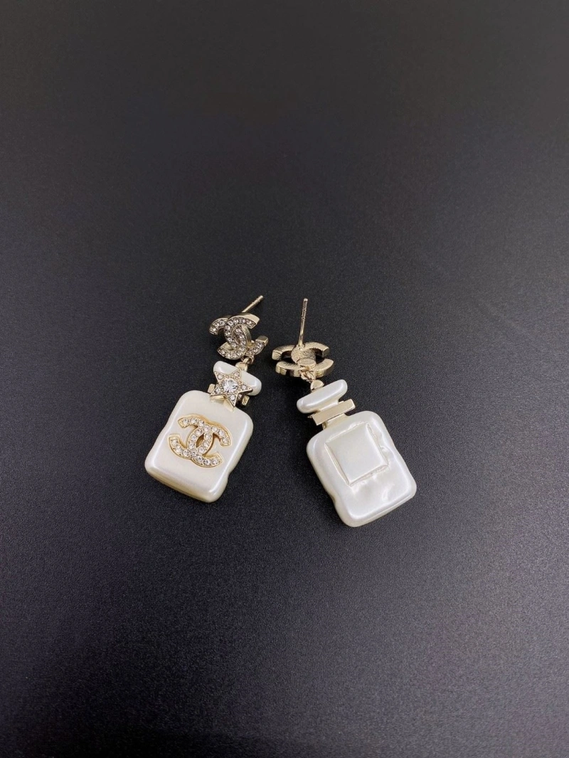 Trendsetting Chxnxl Earrings 288585