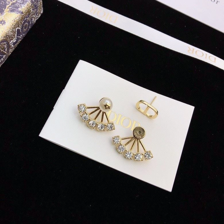 Christian Dxxr Earrings Affordable 294792
