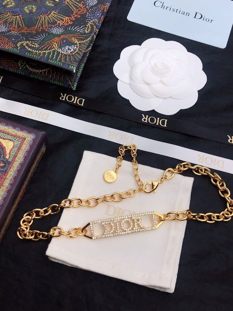 Timeless Christian Dxxr Necklaces 294692