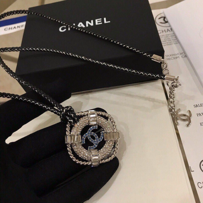 Refined Chxnxl Necklaces 288058