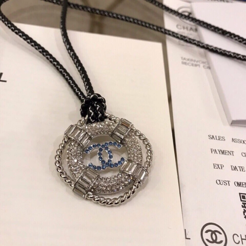 Refined Chxnxl Necklaces 288058
