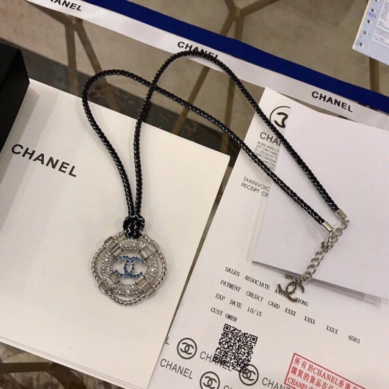 Refined Chxnxl Necklaces 288058