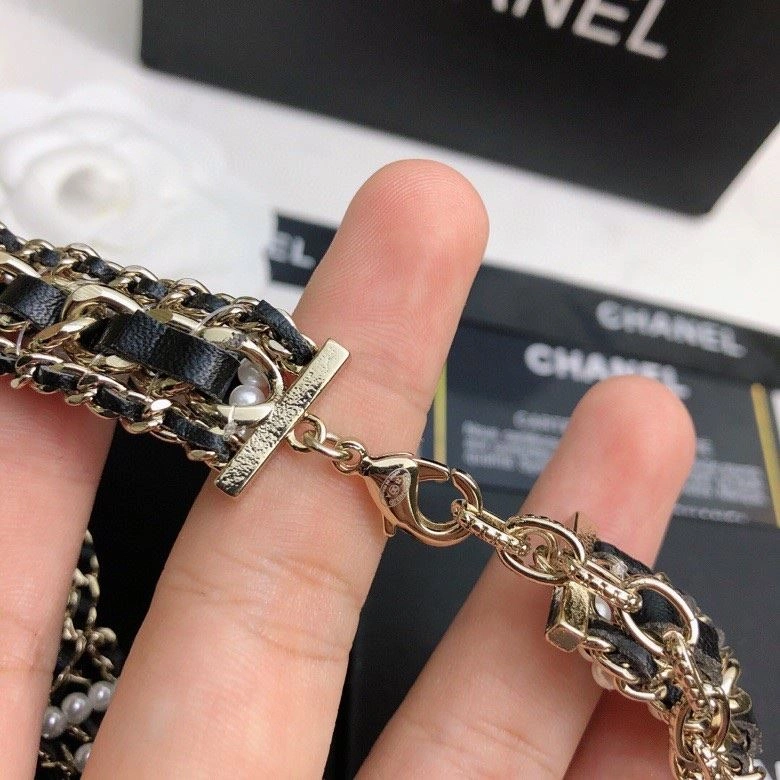 Resilient Chxnxl Necklaces 288055