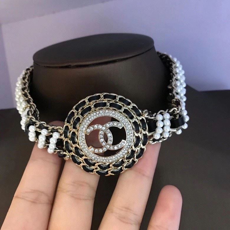 Resilient Chxnxl Necklaces 288055