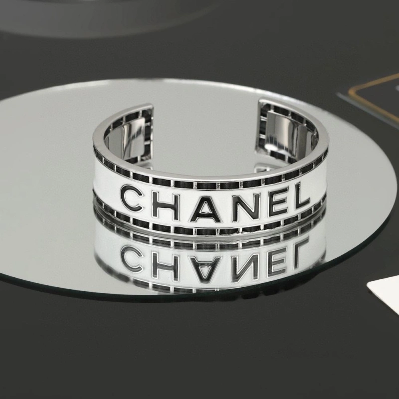 HighQuality Chxnxl Bracelets 289368