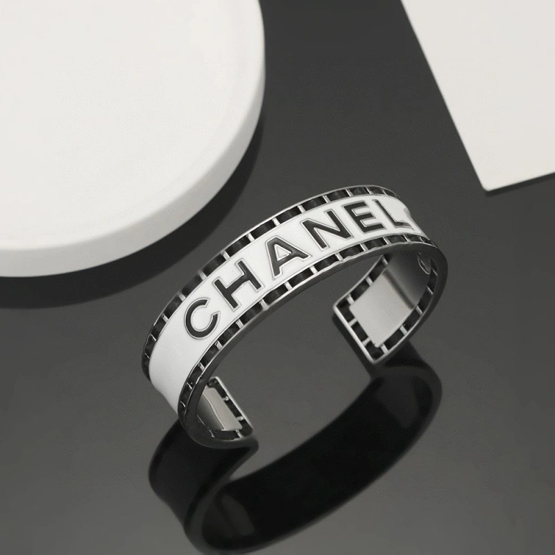 HighQuality Chxnxl Bracelets 289368