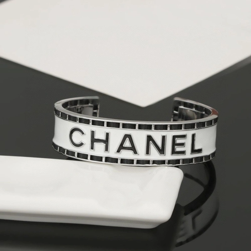 HighQuality Chxnxl Bracelets 289368