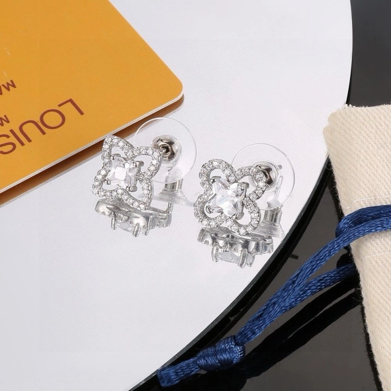 Sophisticated LX Necklaces 310518