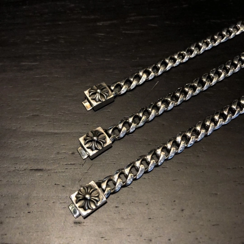 EyeCatching Chrxmx Hxxrts Bracelets 300029