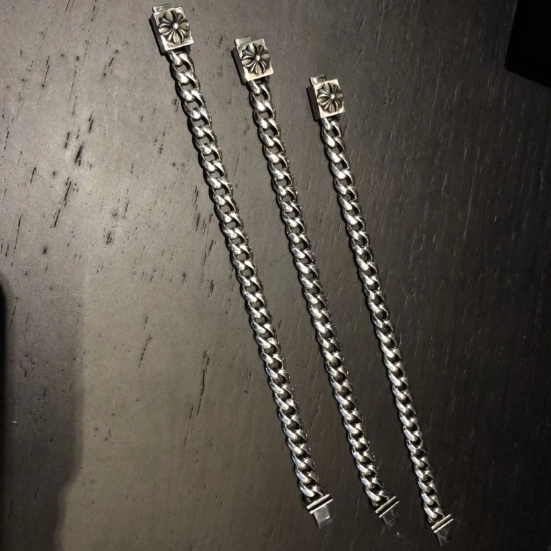 EyeCatching Chrxmx Hxxrts Bracelets 300029
