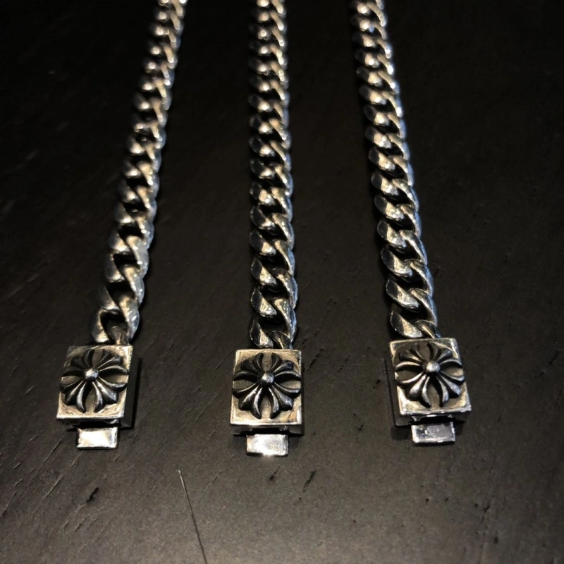 EyeCatching Chrxmx Hxxrts Bracelets 300029