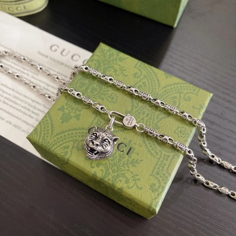Gxccx Necklaces Affordable 304823