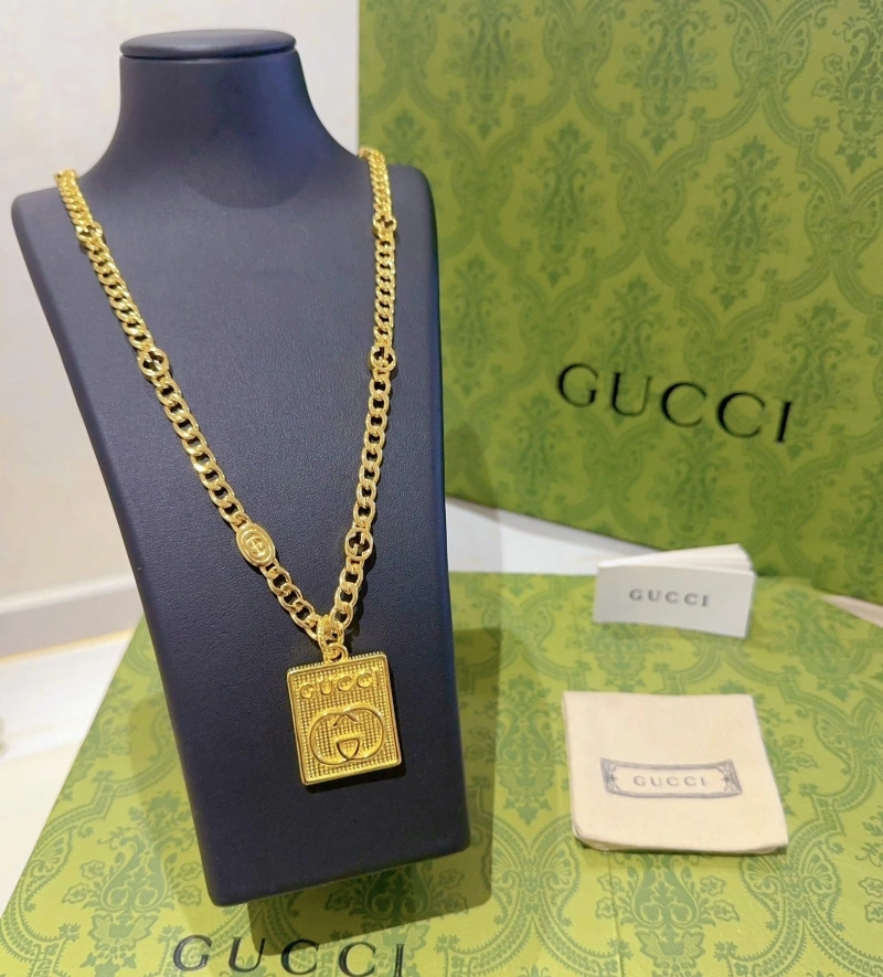 Gxccx Necklaces Stylish 304809