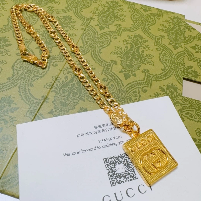 Gxccx Necklaces Stylish 304809
