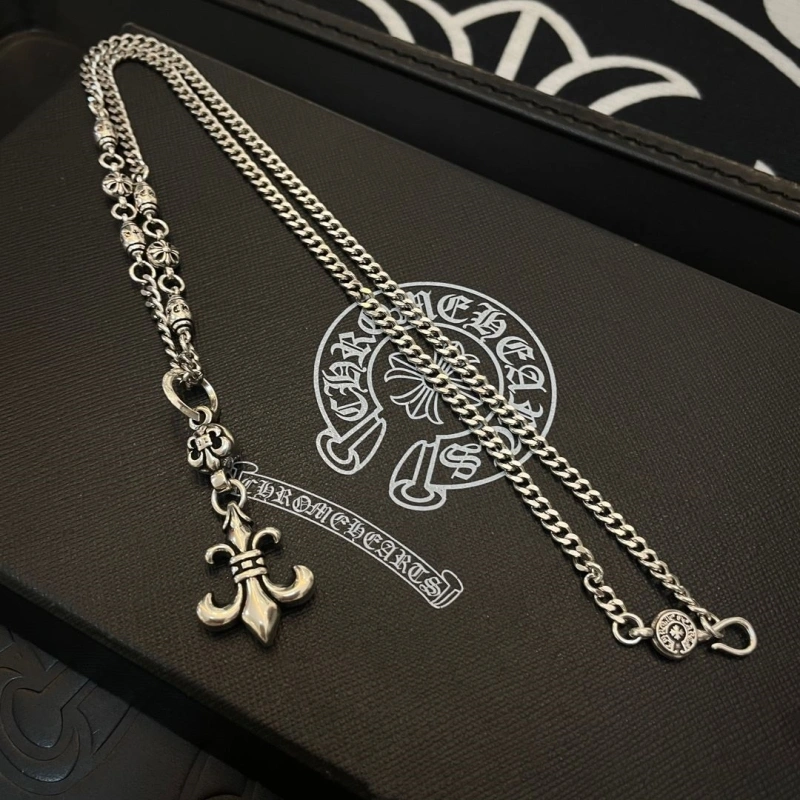 EyeCatching Chrxmx Hxxrts Necklaces 299373