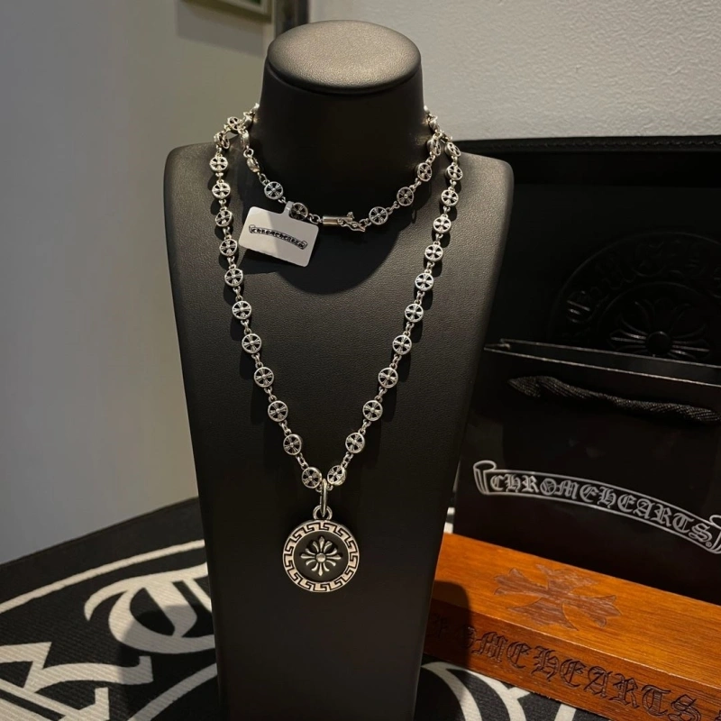 Sophisticated Chrxmx Hxxrts Necklaces 299375