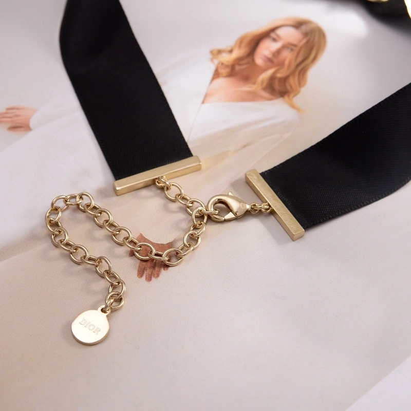 Christian Dxxr Necklaces Resilient 294682