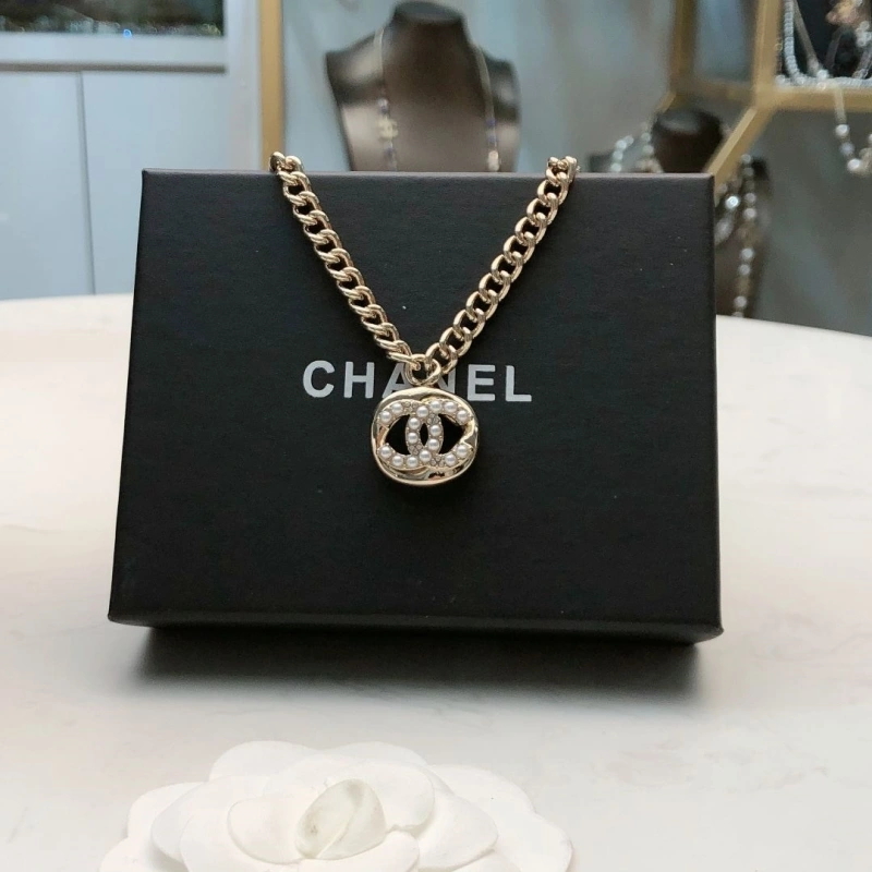 Affordable Chxnxl Necklaces 288076