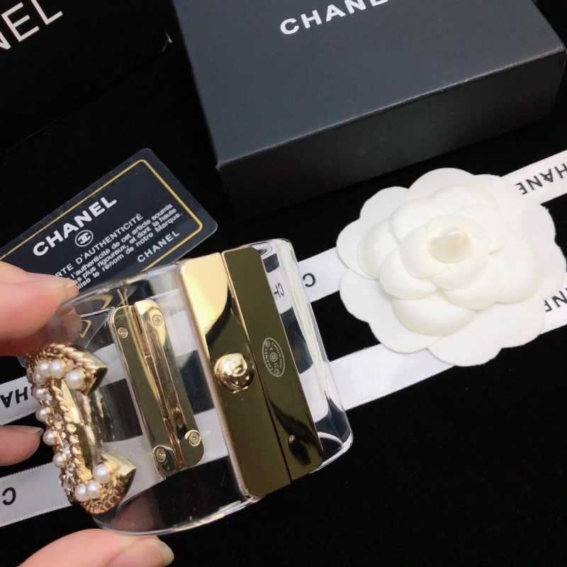 Versatile Chxnxl Bracelets 289365