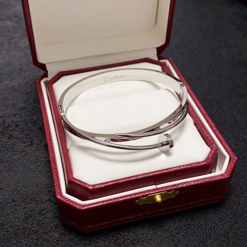 Modern Cxrtxer Bracelets 283124