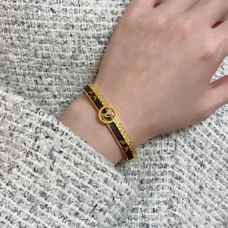 Resilient LX Bracelets 311088