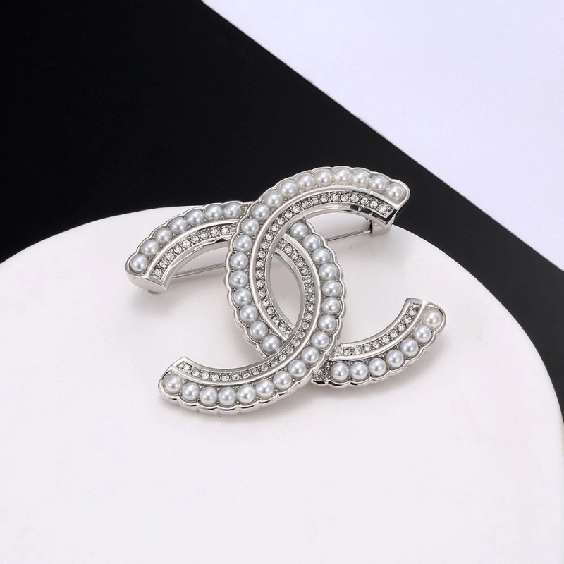 Modern Chxnxl Brooches 289223