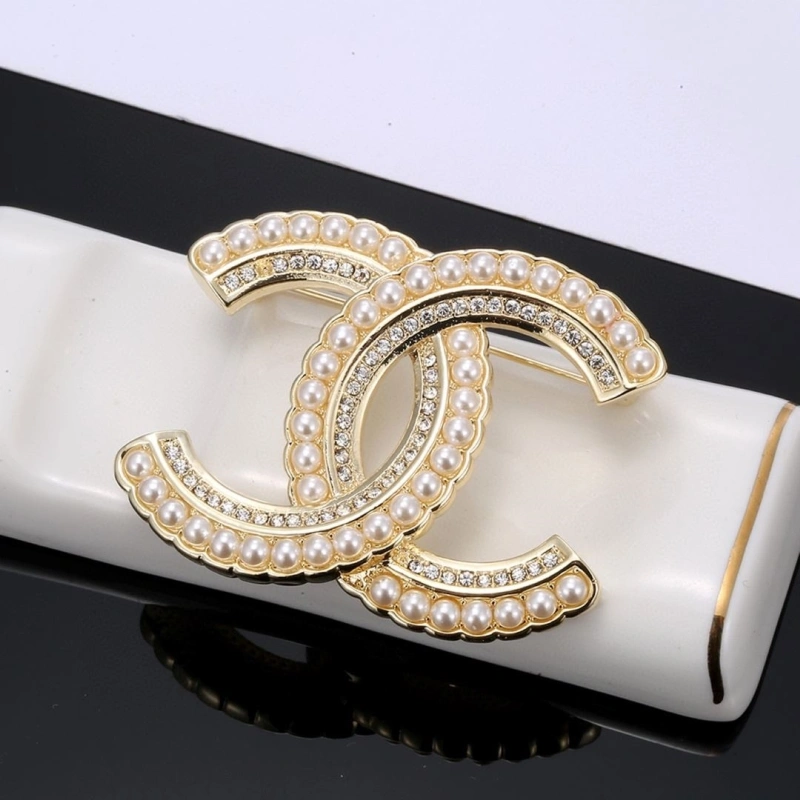 Modern Chxnxl Brooches 289223