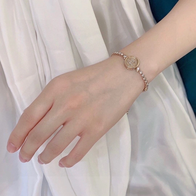 Stylish Chxnxl Necklaces 288050