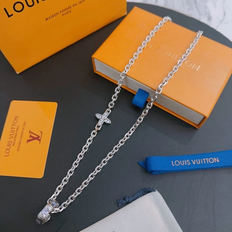 Lightweight LX Necklaces 310512