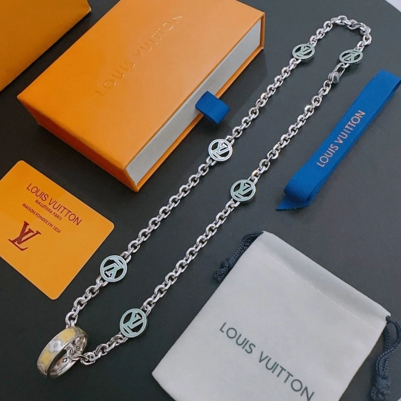 Sleek LX Necklaces 310509