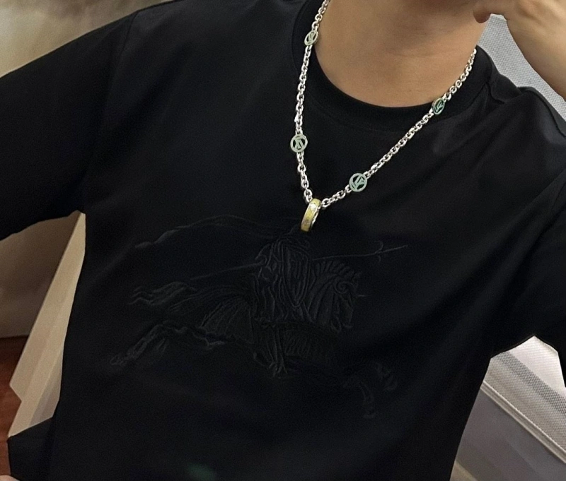 Sleek LX Necklaces 310509