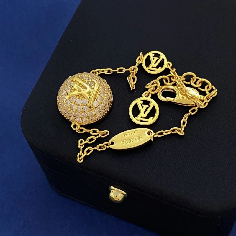 Durable LX Necklaces 310501