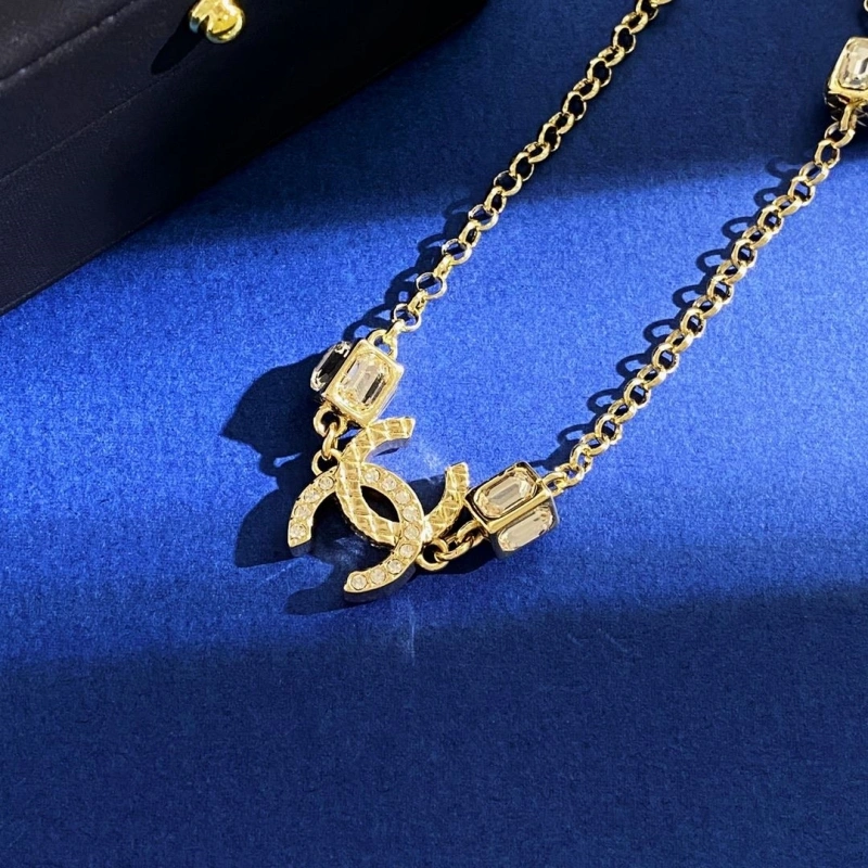 UrbanStyle Chxnxl Necklaces 288042