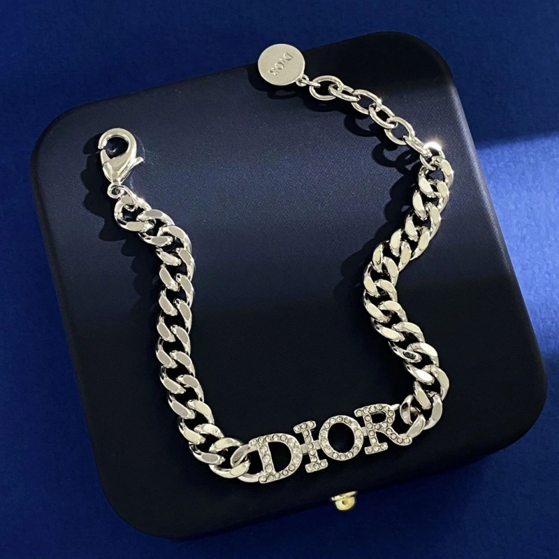 Elegant Christian Dxxr Necklaces 294675