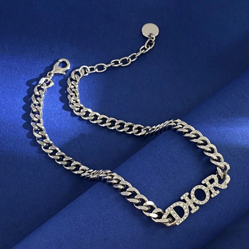 Elegant Christian Dxxr Necklaces 294675
