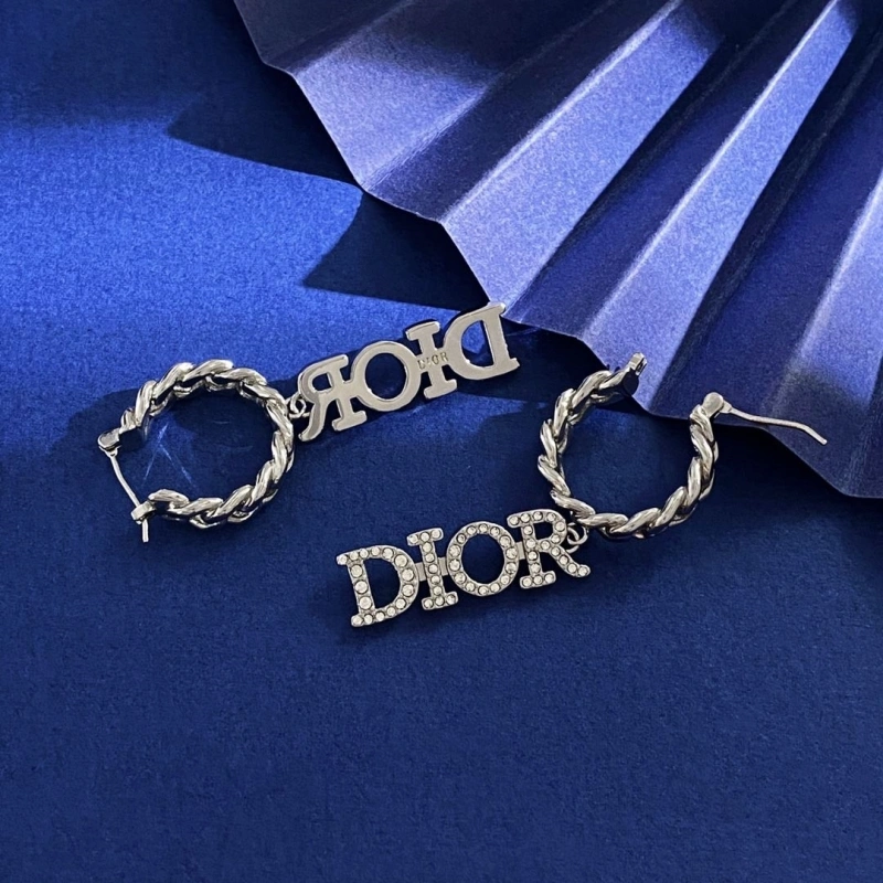 Elegant Christian Dxxr Necklaces 294675