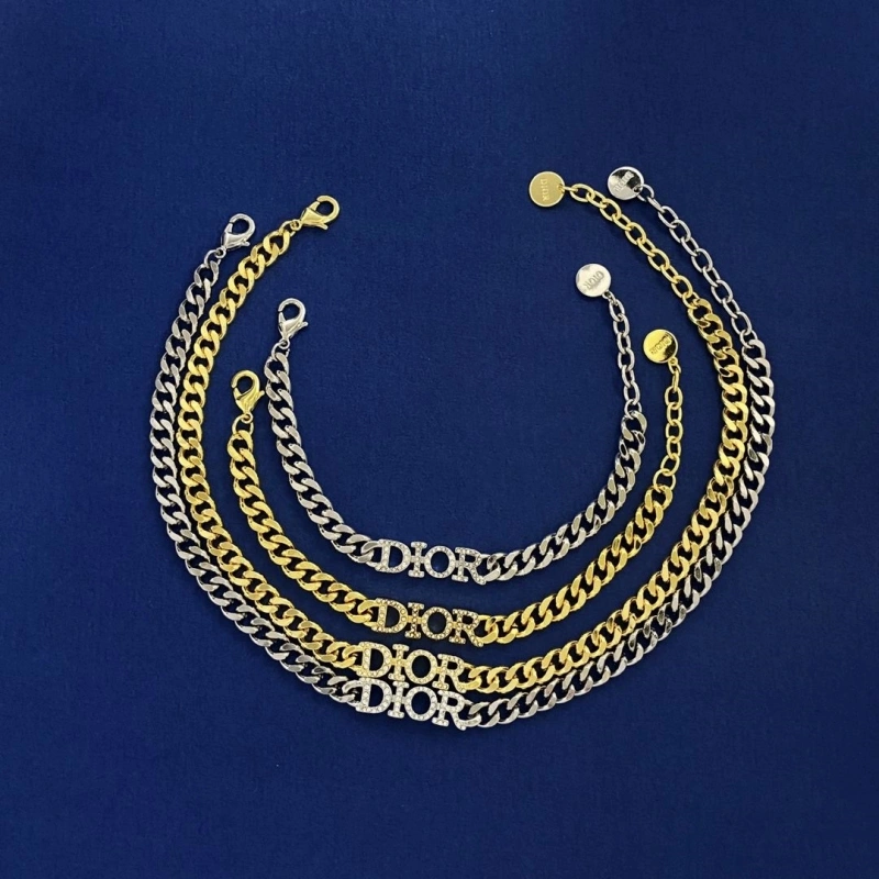 Elegant Christian Dxxr Necklaces 294675