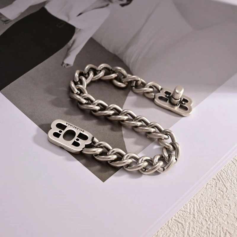 EyeCatching Bxlxnciaga Necklaces 282293