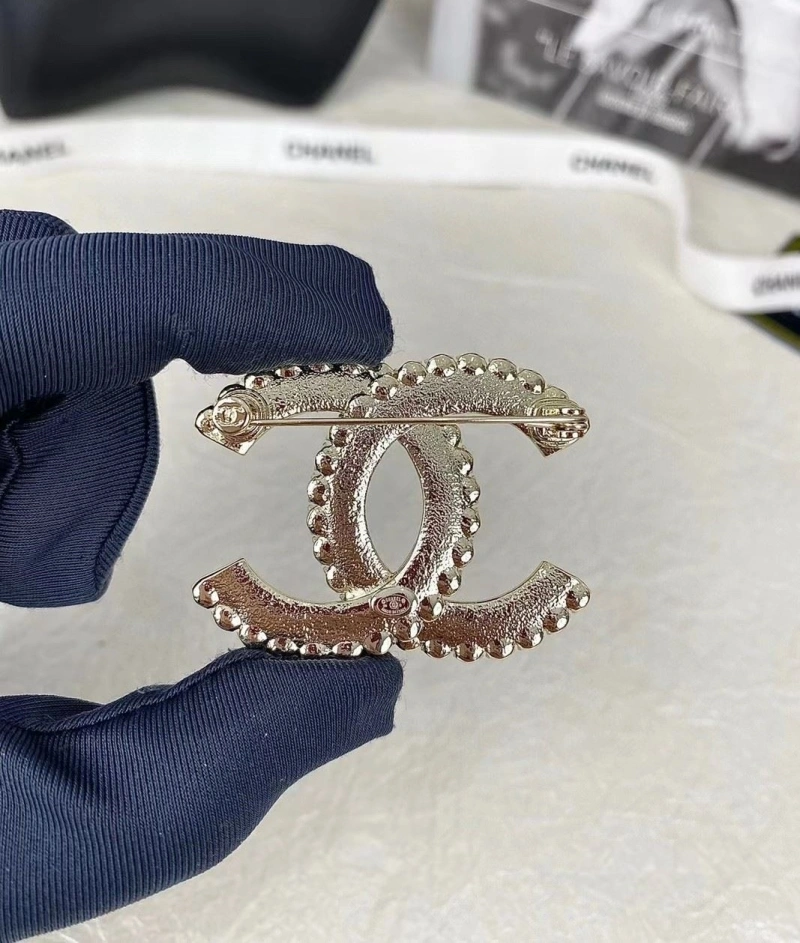 Unique Chxnxl Brooches 289218