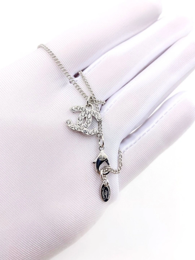 Comfortable Chxnxl Necklaces 288037