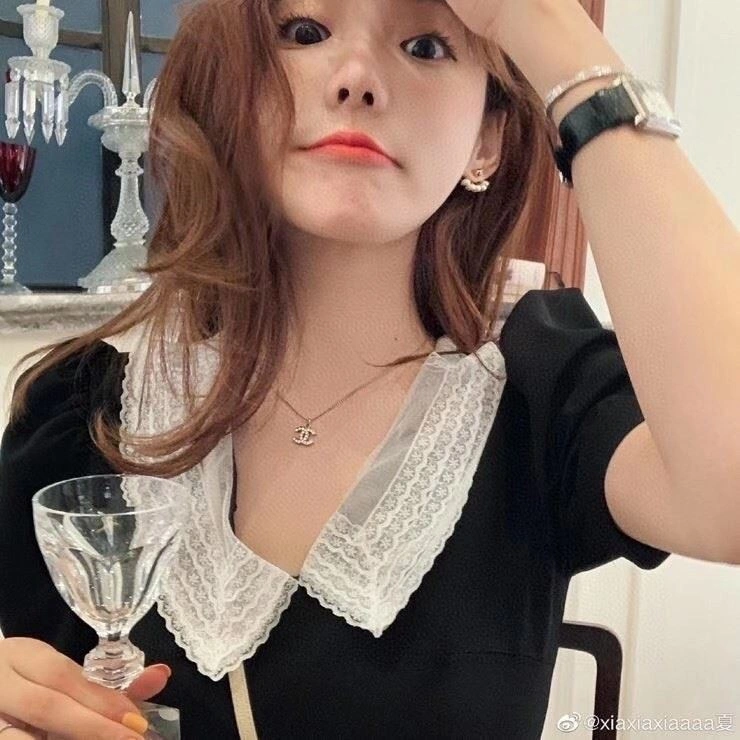 Comfortable Chxnxl Necklaces 288037