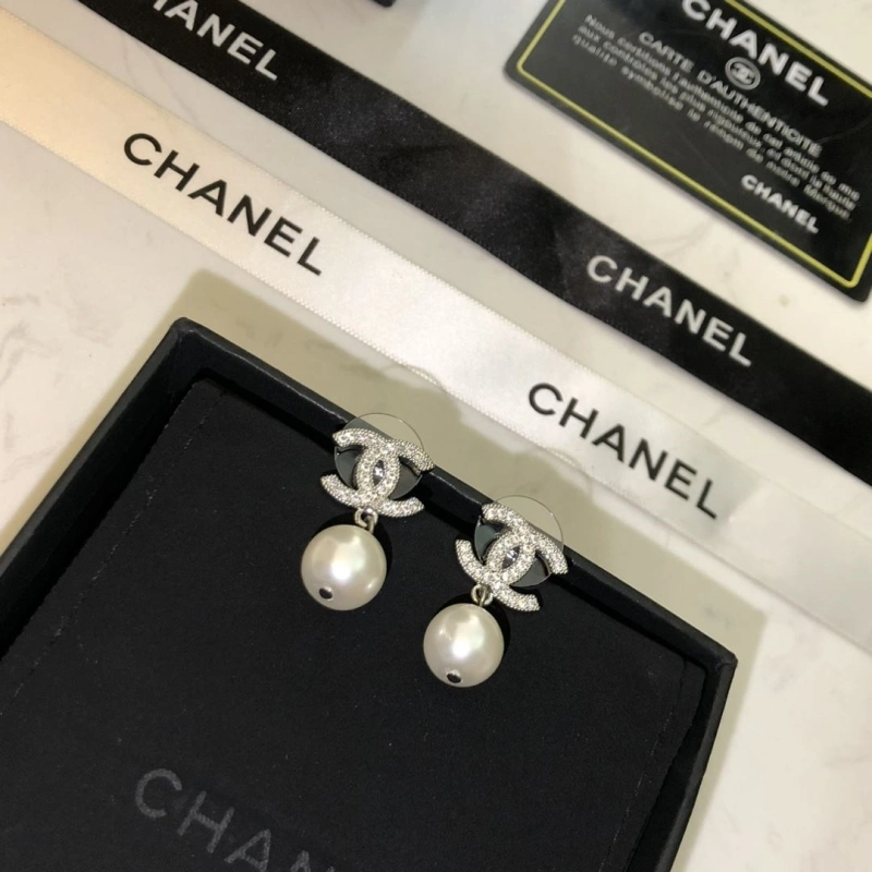 Elegant Chxnxl Earrings 288550