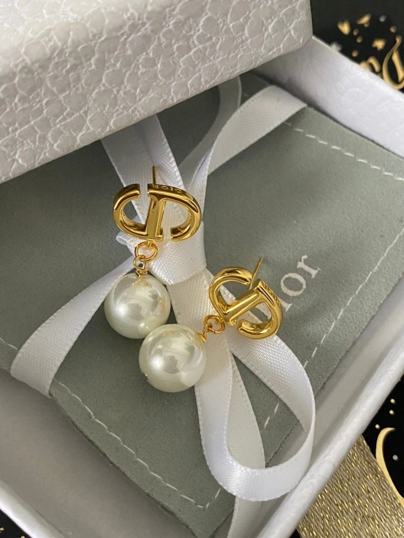 Christian Dxxr Earrings Minimalist 294776