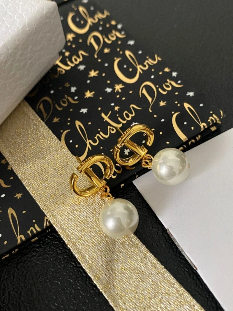 Christian Dxxr Earrings Minimalist 294776