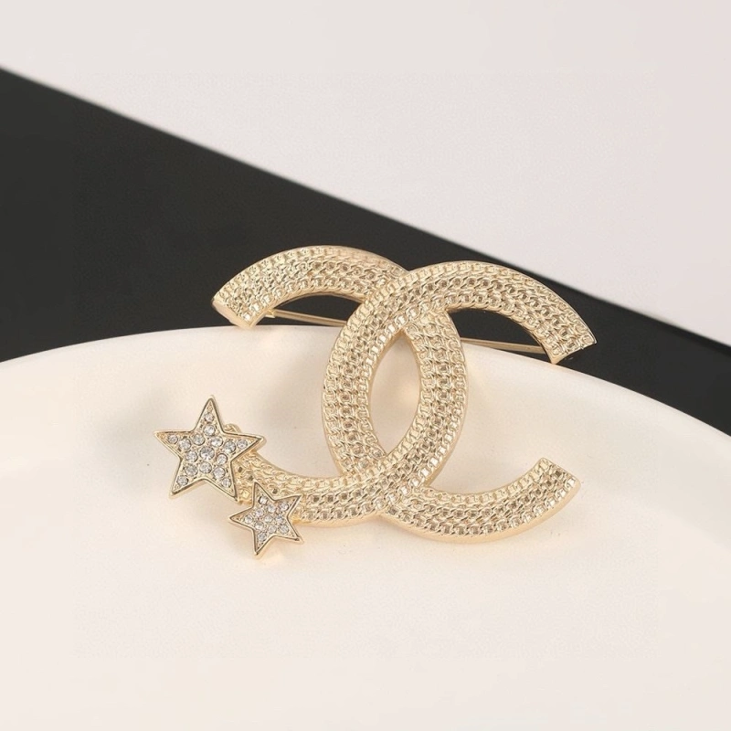 GoodFit Chxnxl Brooches 289217