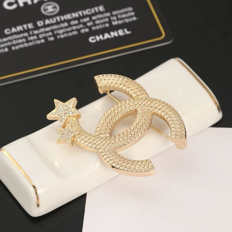 GoodFit Chxnxl Brooches 289217