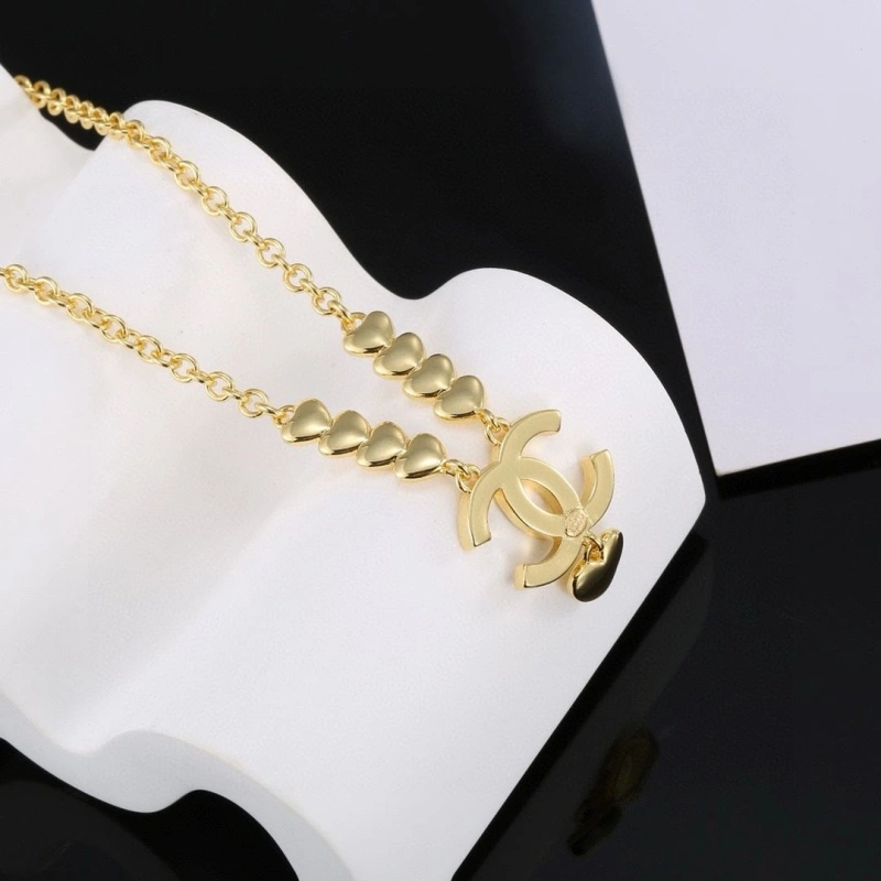 EyeCatching Chxnxl Necklaces 288032